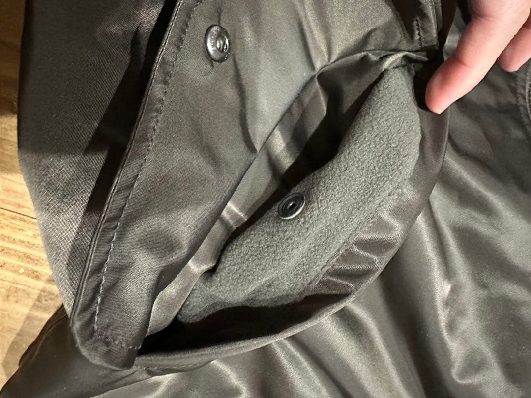 新品未使用 ユニクロ +J ハイブリッドダウン MA-1 グレー M 2026