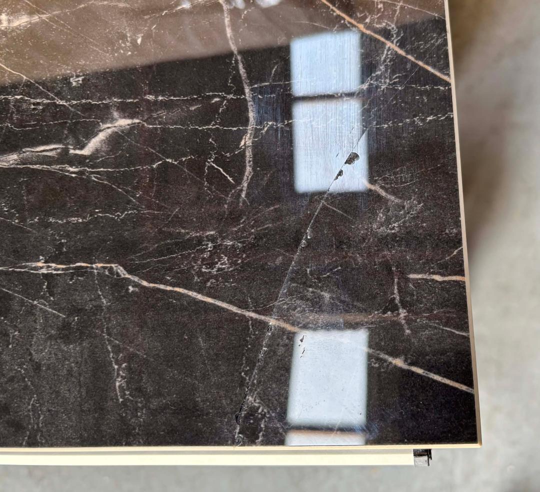 大人気 ブラック セラミック天板140キッチンカウンター 幅140cm Used