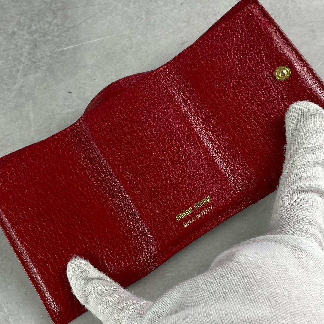 【美品】ミュウミュウ 三つ折り ラブレター マドラス ハート ピンク レザー