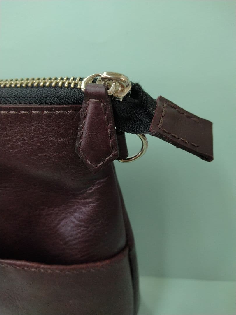 レザー　 ショルダーバッグ　ハンドメイド