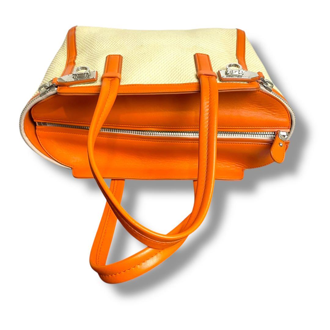 フェラガモ　トートバッグ　キャンバス×レザー　ガンチーニ　オレンジ　アリアナ