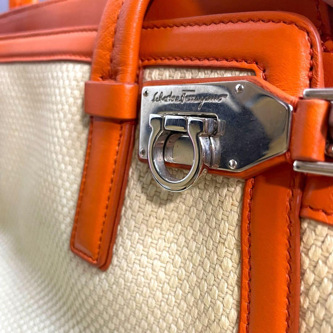 フェラガモ　トートバッグ　キャンバス×レザー　ガンチーニ　オレンジ　アリアナ