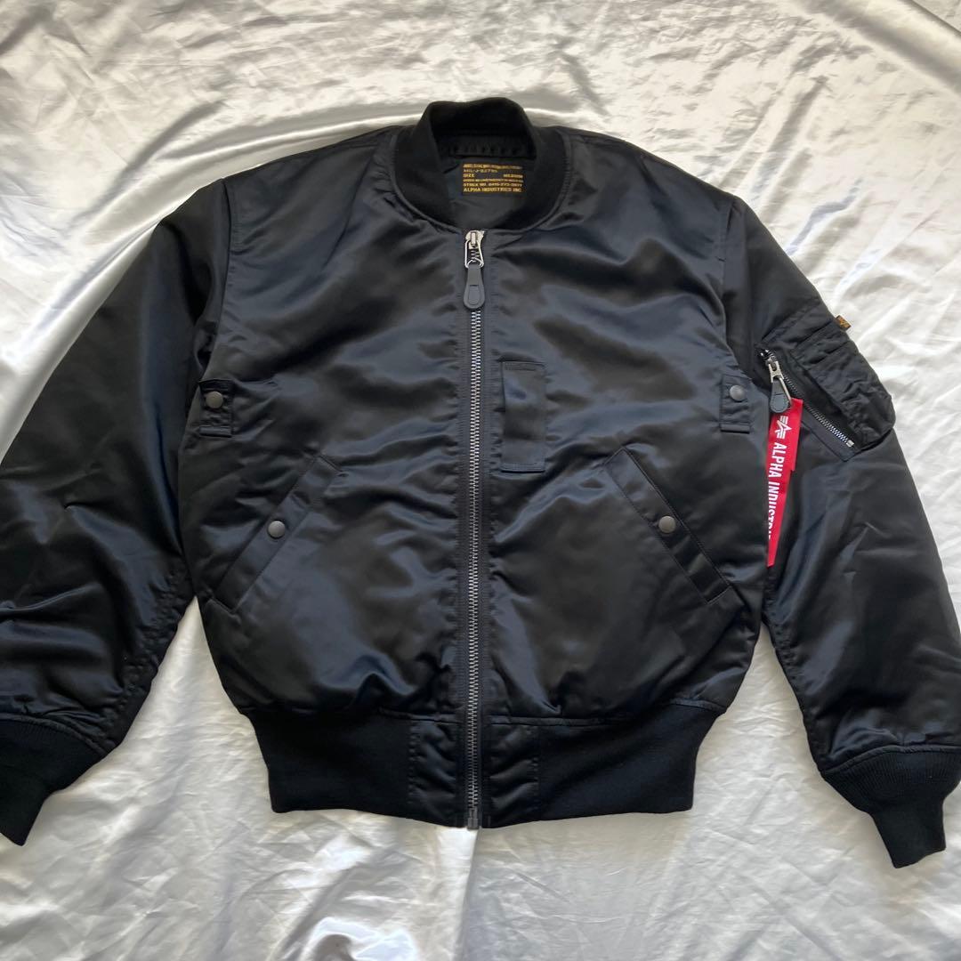 美品　アルファ　INDUSTRIES MA-1 フライトジャケット Mサイズ 黒