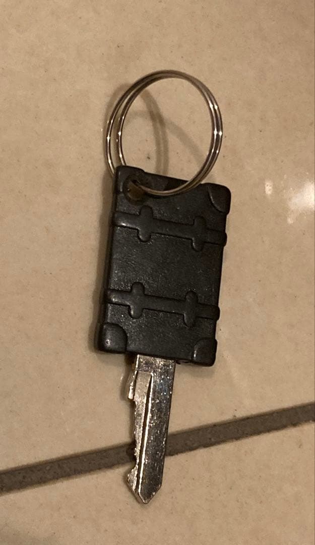 美品スーツケース　ブラウン合皮レザー