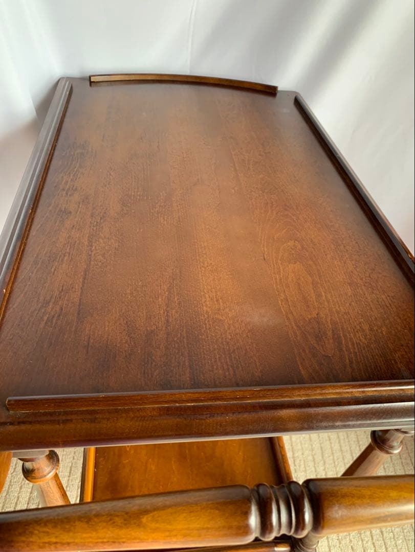 カリモク　木製キャスターテーブル