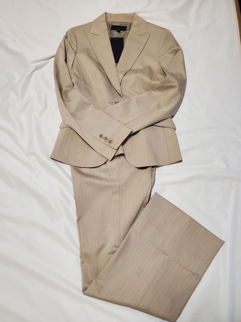 【送料無料】新品未使用！icb スーツセットアップ