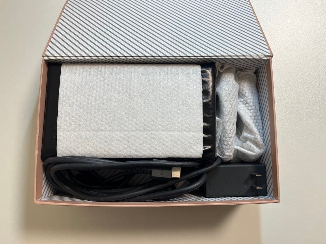 美品Nintendo Switch ブラック 本体 付属品あり 箱無し