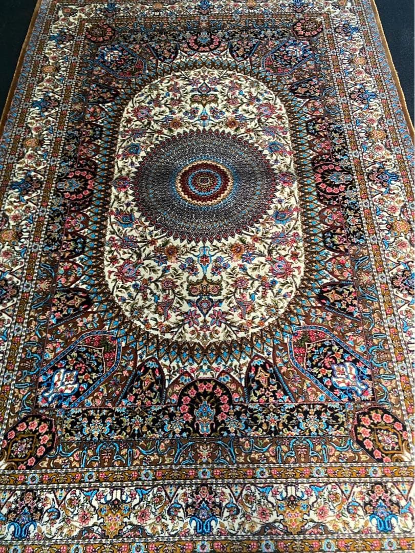 最高級希少作 ペルシャ絨毯 イラン クム産　シルク100% 手織り289万ノット