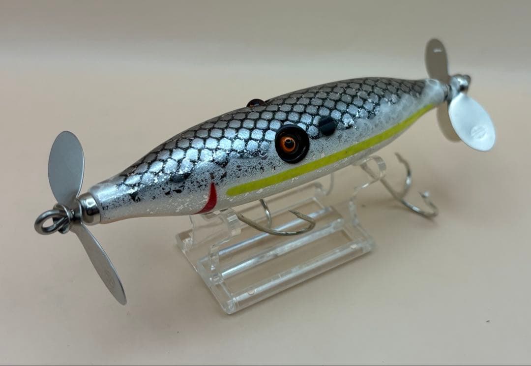 アカシブランド　New カポニータ シャッドイメージ　未使用品