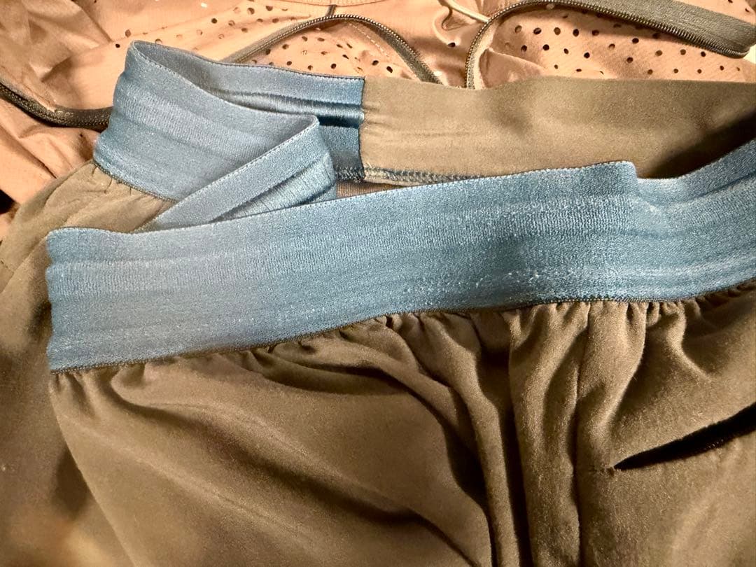 値下NIKE GYAKUSOU レディースジャケットxs　パンツS セットアップ