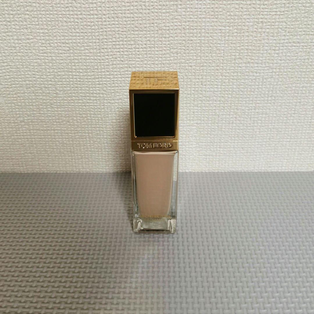 トムフォード アーキテクチャー ラディアンス ハイドレーティングファンデーション