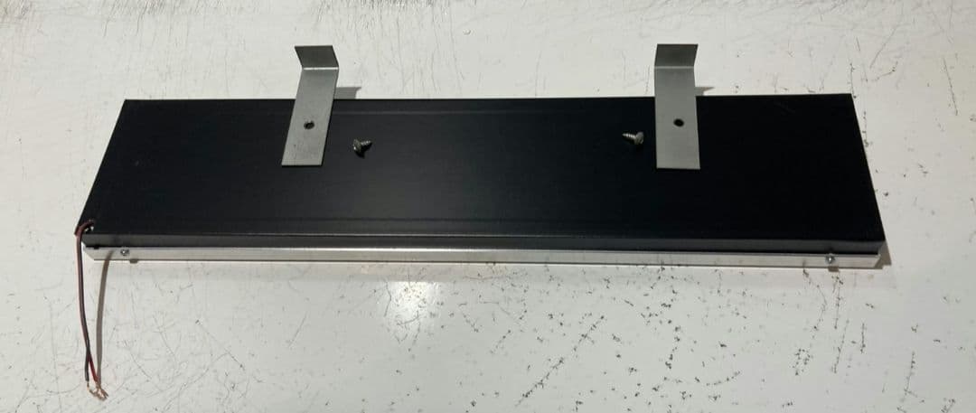 ワンマンアンドン810カーテンレール挟み込み取り付け仕様