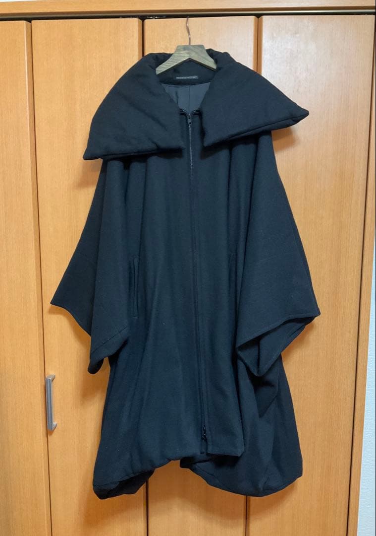 ヨウジヤマモト(Yohji Yamamoto) コレクション　コート　レディース
