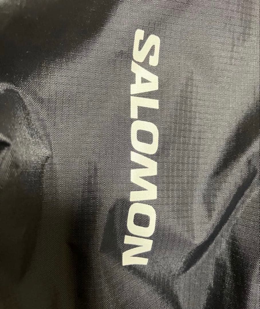 【新品　試着のみ】SALOMON ACTIVE SKIN 8 ブラック Sサイズ