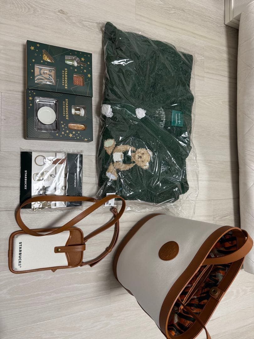 ♡*読様 スターバックス ジェラートピケコラボ カーディガン おまけ付き