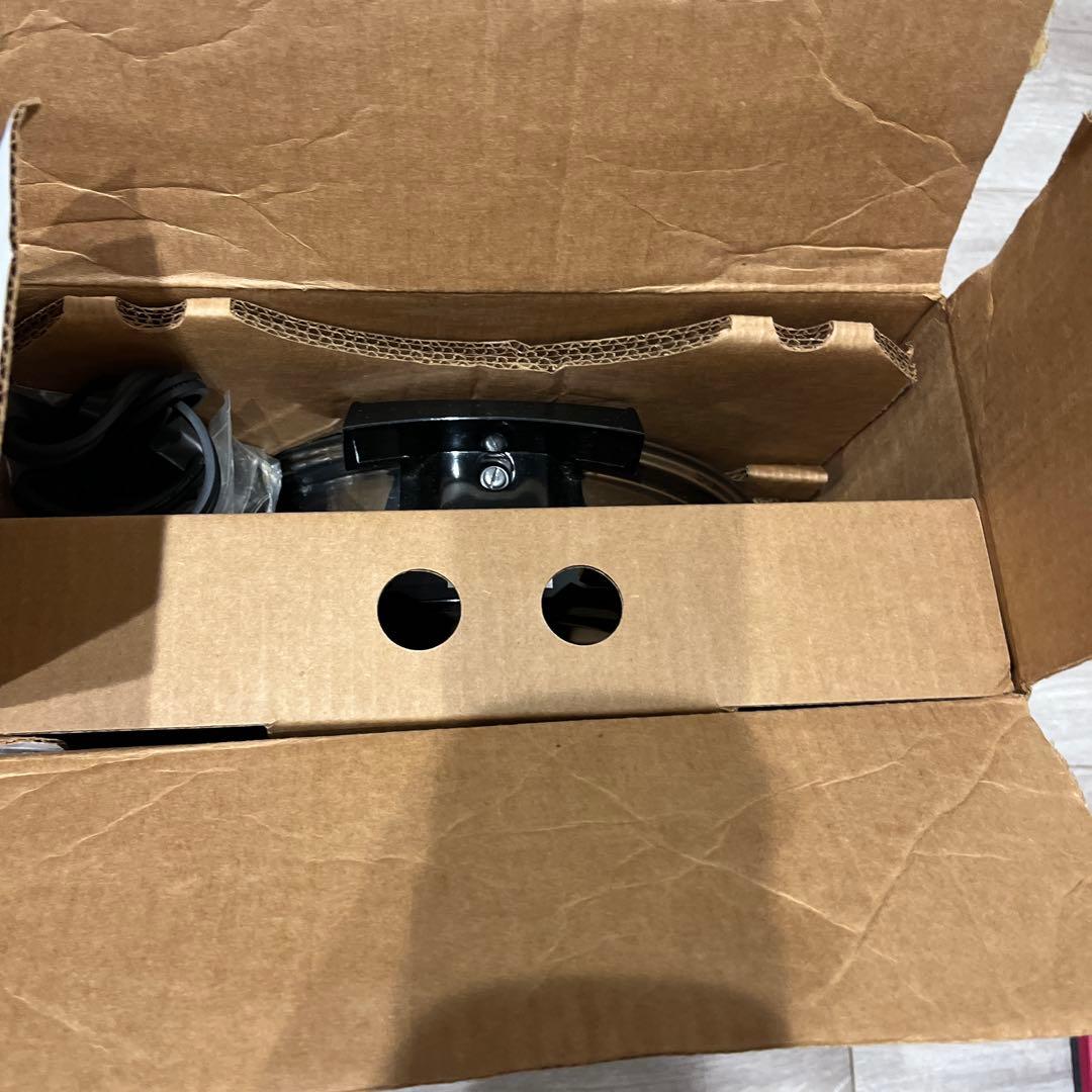 【新品】ロイヤルクイーン　電気フライパン鍋　電気鍋　LIQUID CORE