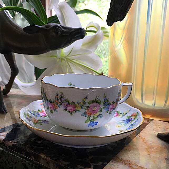 ヘレンドのガーランドブーケがとても華やかで素敵なC/S