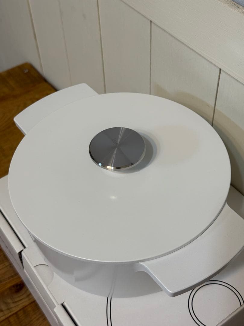 新品 リンナイ レジェロ 無水調理鍋 RBO-MN18A(WH) 18cm