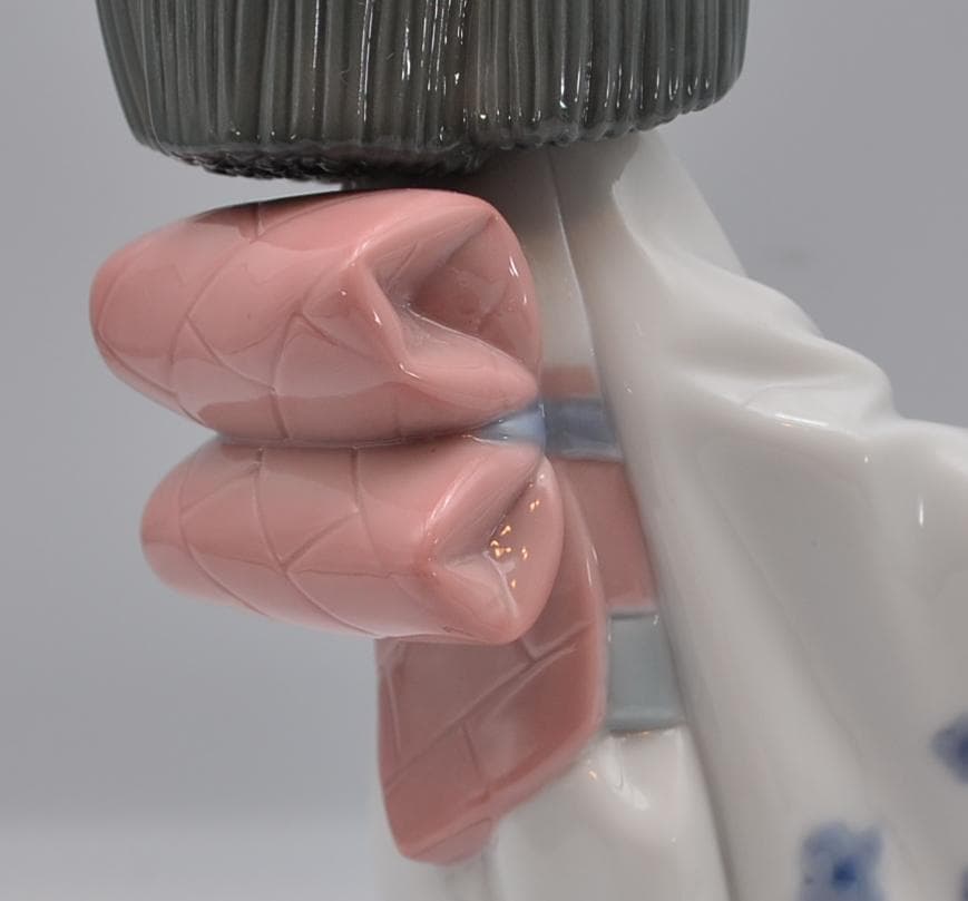 東洋の行灯／青いドレスで踊る少女　リヤドロ／ロイヤル　2体おまとめ　ご成約済み