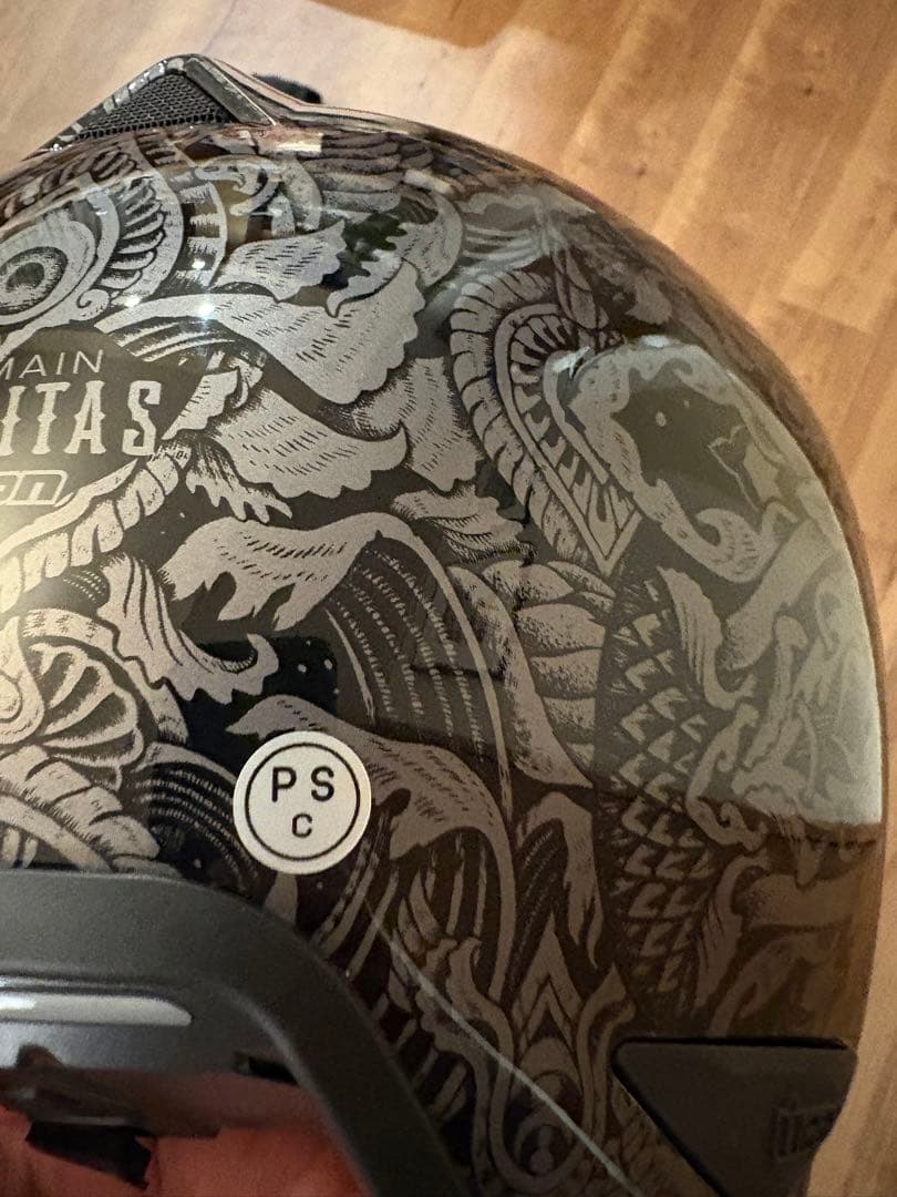 ICON AIRFRAME PRO フルフェイスヘルメット　SENA付き