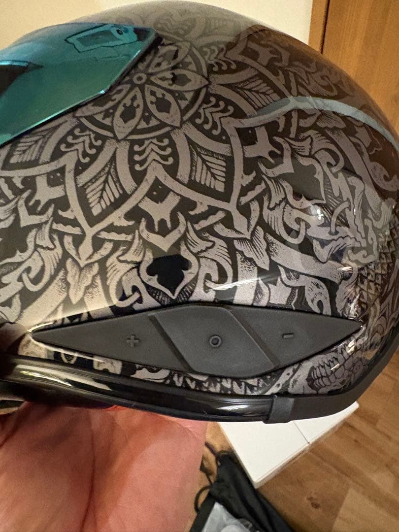 ICON AIRFRAME PRO フルフェイスヘルメット　SENA付き