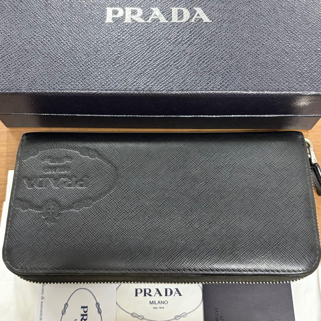 新品同様‼️ プラダ　PRADA 財布　長財布　サフィアーノ　箱付き