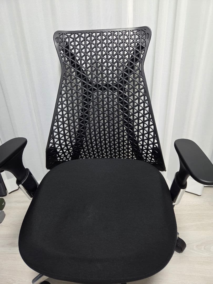 オフィスチェア フレームレス 高機能チェア ブラック