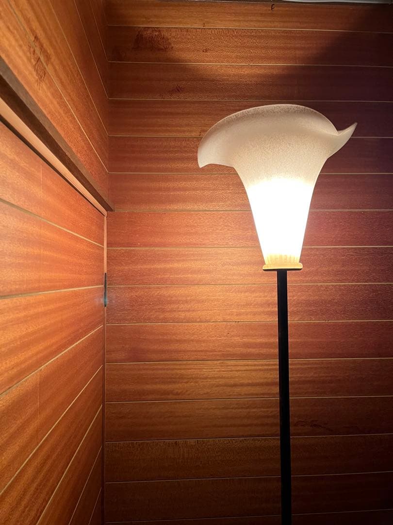 フロアスタンド 白いシェード