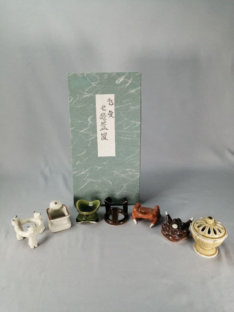 【茶事具】色変七種蓋置　加藤五陶作　蓋置200