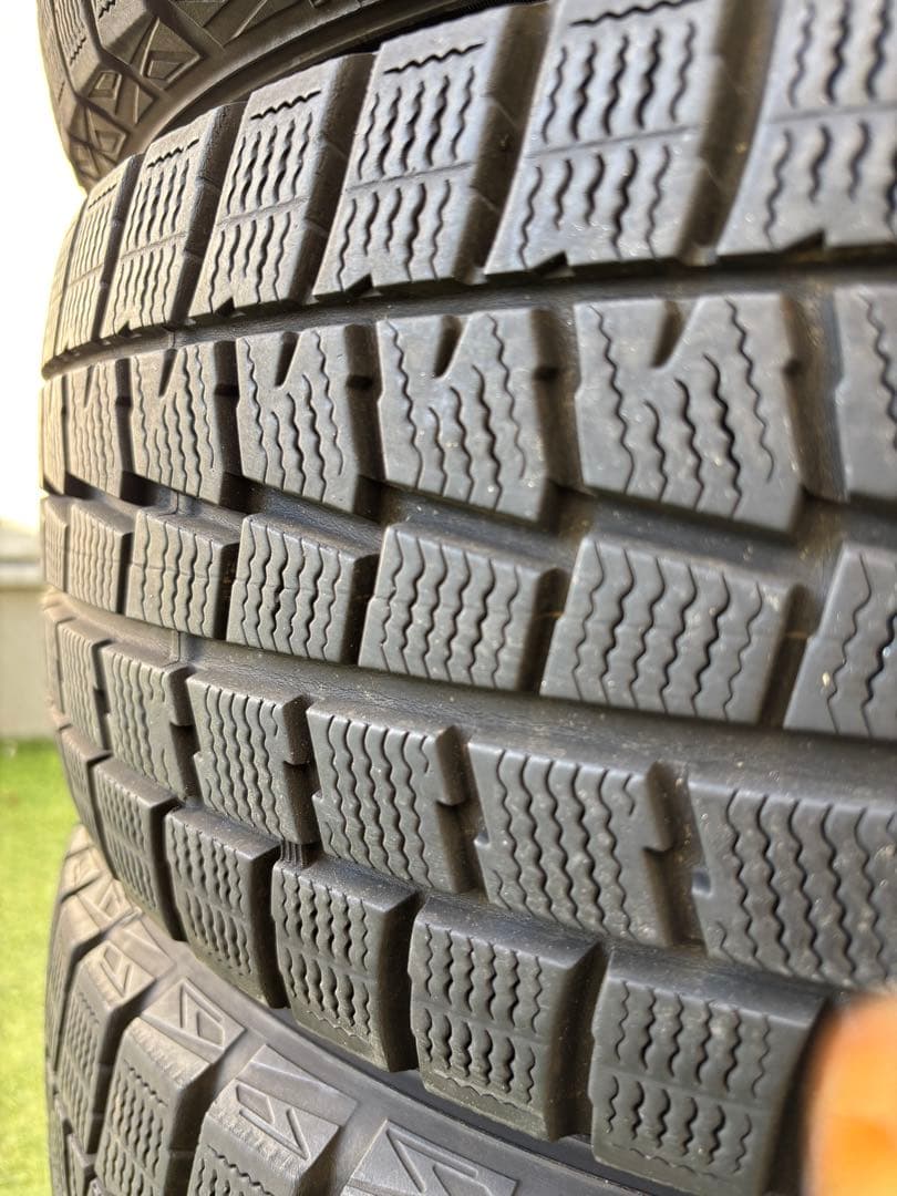 205/60r16 ダンロップ スタッドレスタイヤ 4本セット