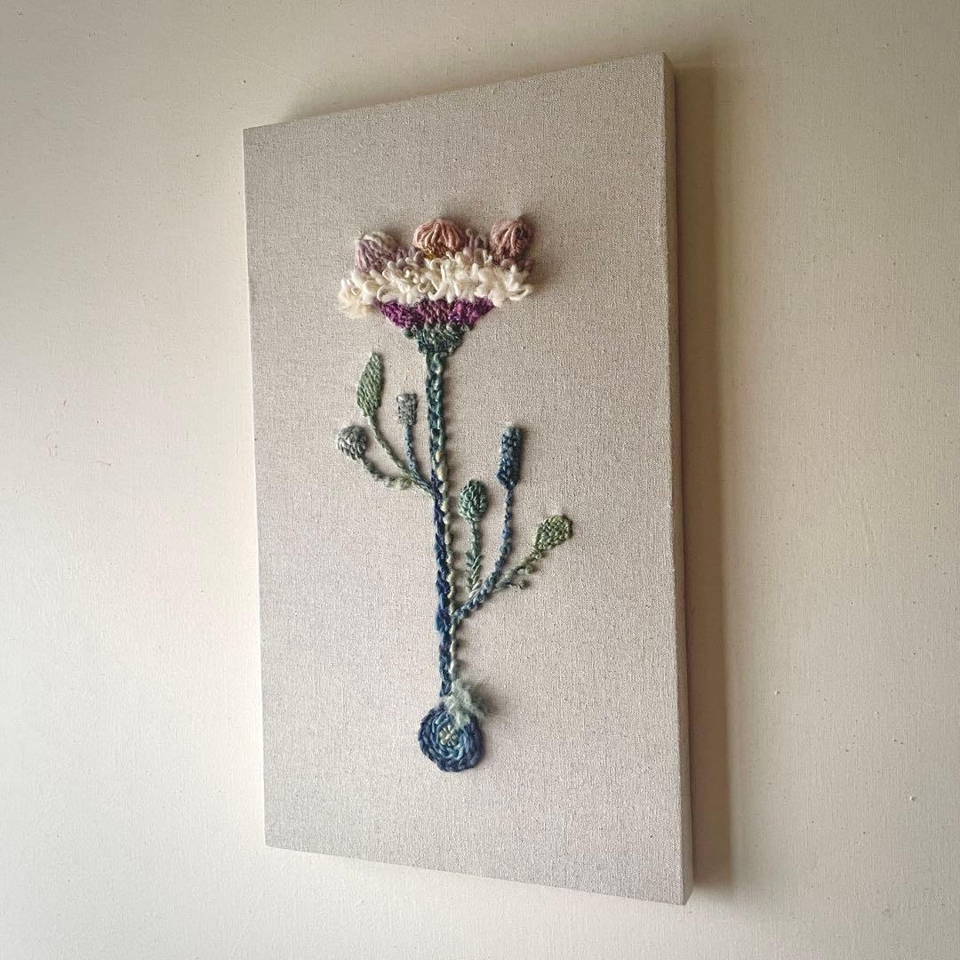 【一点もの】『手紡ぎ糸のお花. a'』手刺繍ファブリックパネル