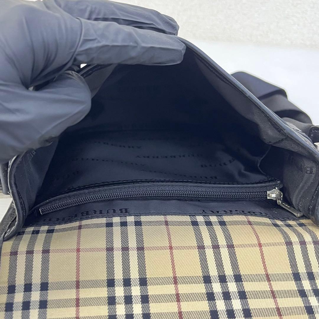 ☆バーバリー☆ショルダーバッグ メッセンジャーバッグ ナイロン レザー