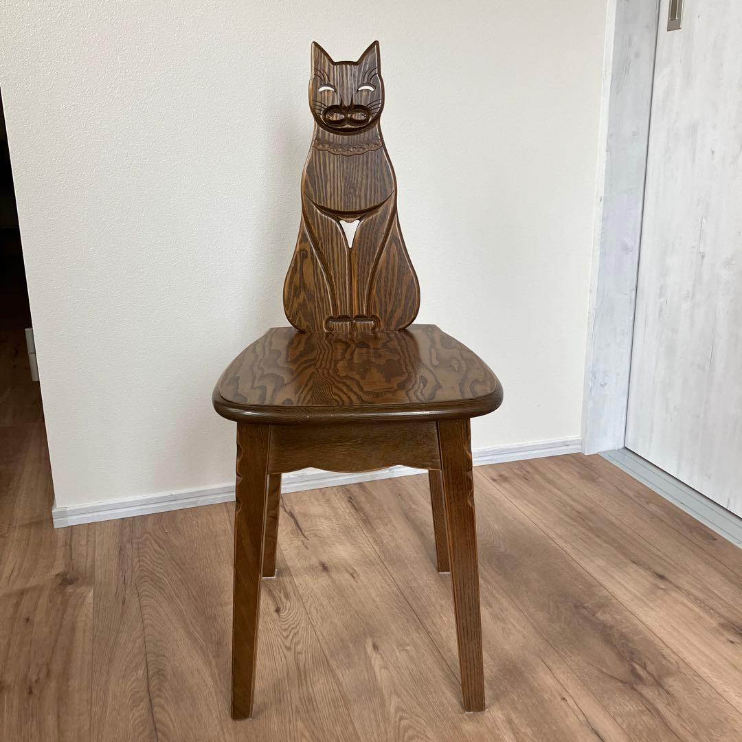 パリの雑貨屋　椅子　ネコチェア