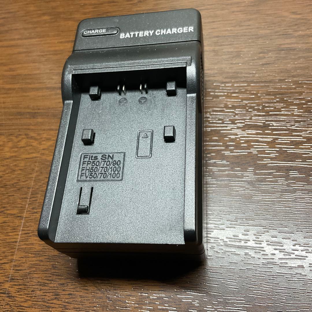 SONY HDR-CX670 ビデオカメラ本体　カメラバッグ　予備バッテリー