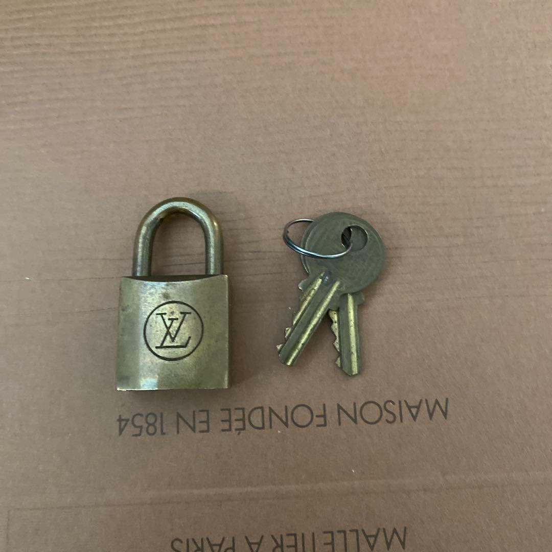 LOUIS VUITTON モノグラム ハンドバッグ　スピーディー25