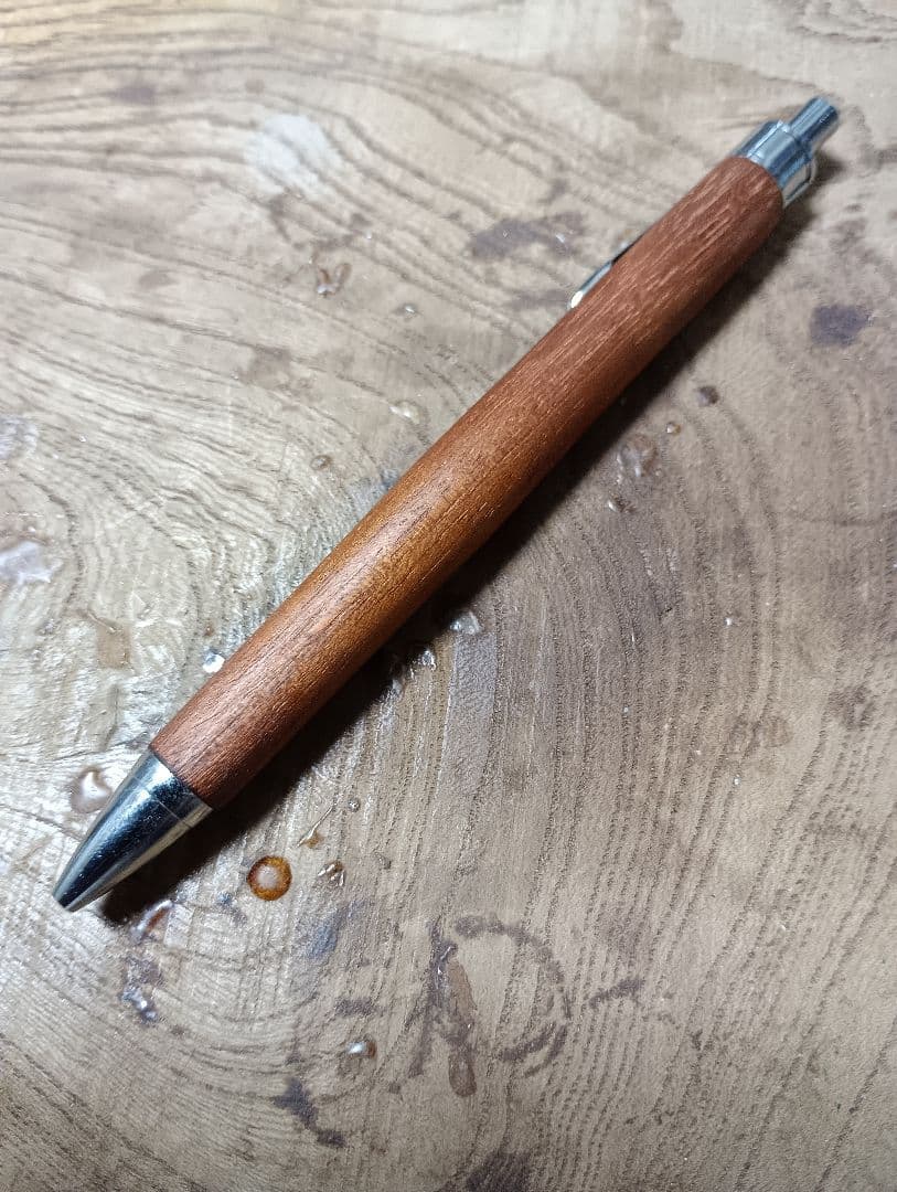 ラミーサファリ用木軸ボールペン0.5㎜ ホンジュラスマホガニー蜜蝋クリーム仕上げ