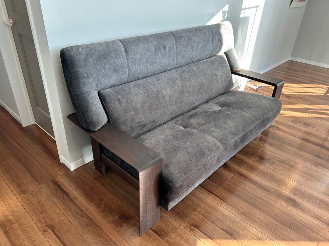 カリモク　ダンテ　3人掛けソファ　グレー