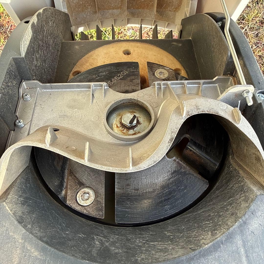 ミナト　電動ガーデンシュレッダーMGS-1501A