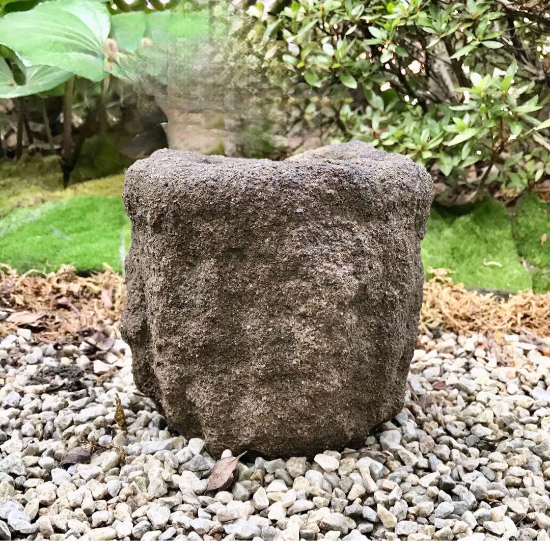 【石鉢・植え込み鉢・一輪差し鉢・和鉢・多肉植物鉢】庭石・置物