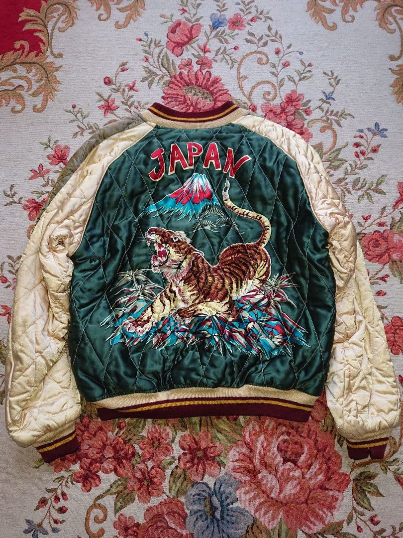 ス*ン様 テーラー東洋、虎と富士山刺繍 スカジャン、値下げ不可、Ｍ品番、極美品