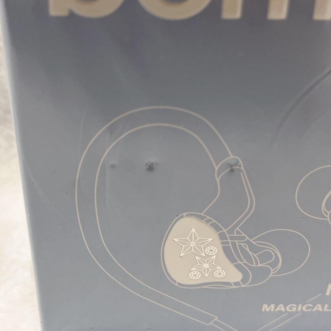 訳あり ILLIT bomb Merch ver イヤモニ イヤホン 新品未開封