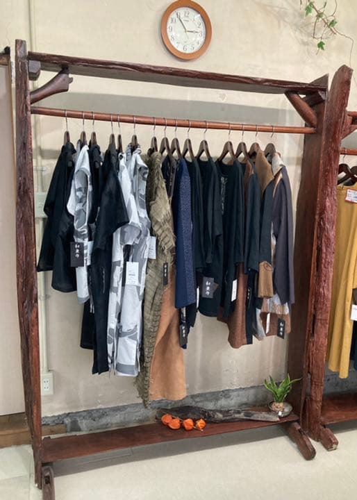 木製ハンガーラック