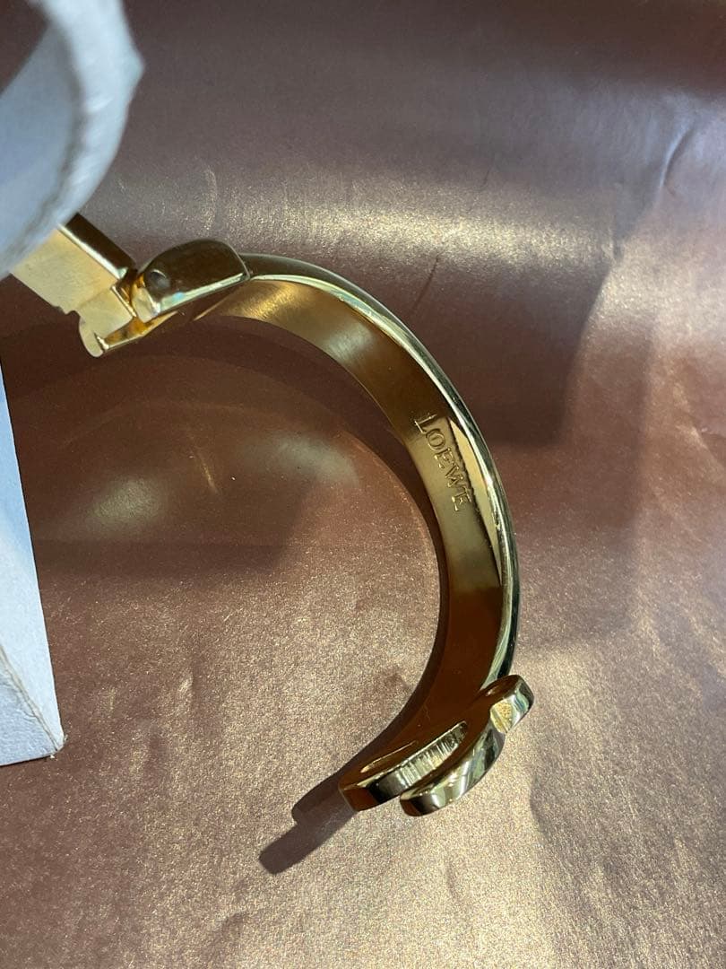 ロエベ LOEWE アナグラム ロゴ ブレスレット 刻印 ゴールド ブラック