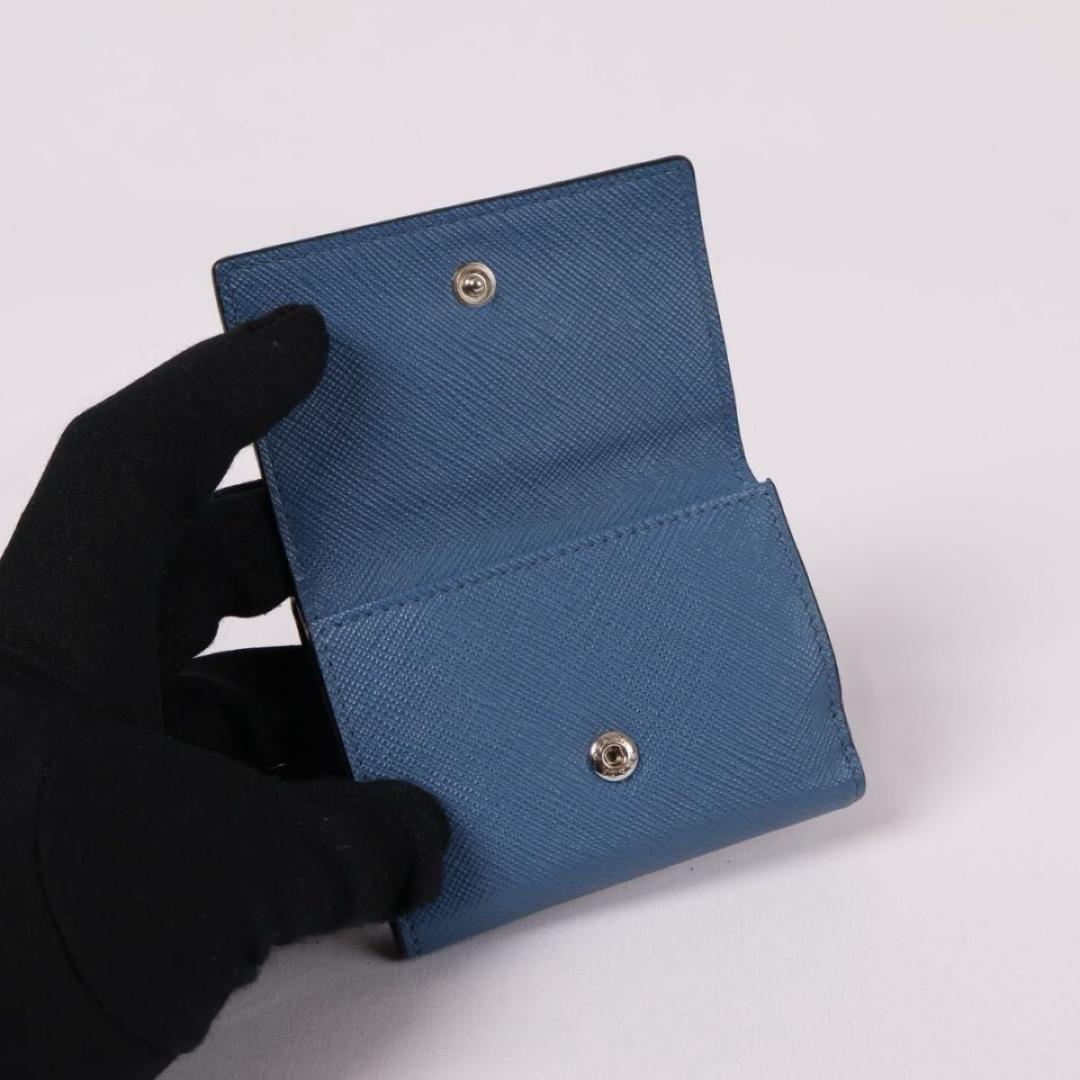【超極美品】PRADA 三つ折り財布　サフィアーノレザー　トライアングルロゴ　青