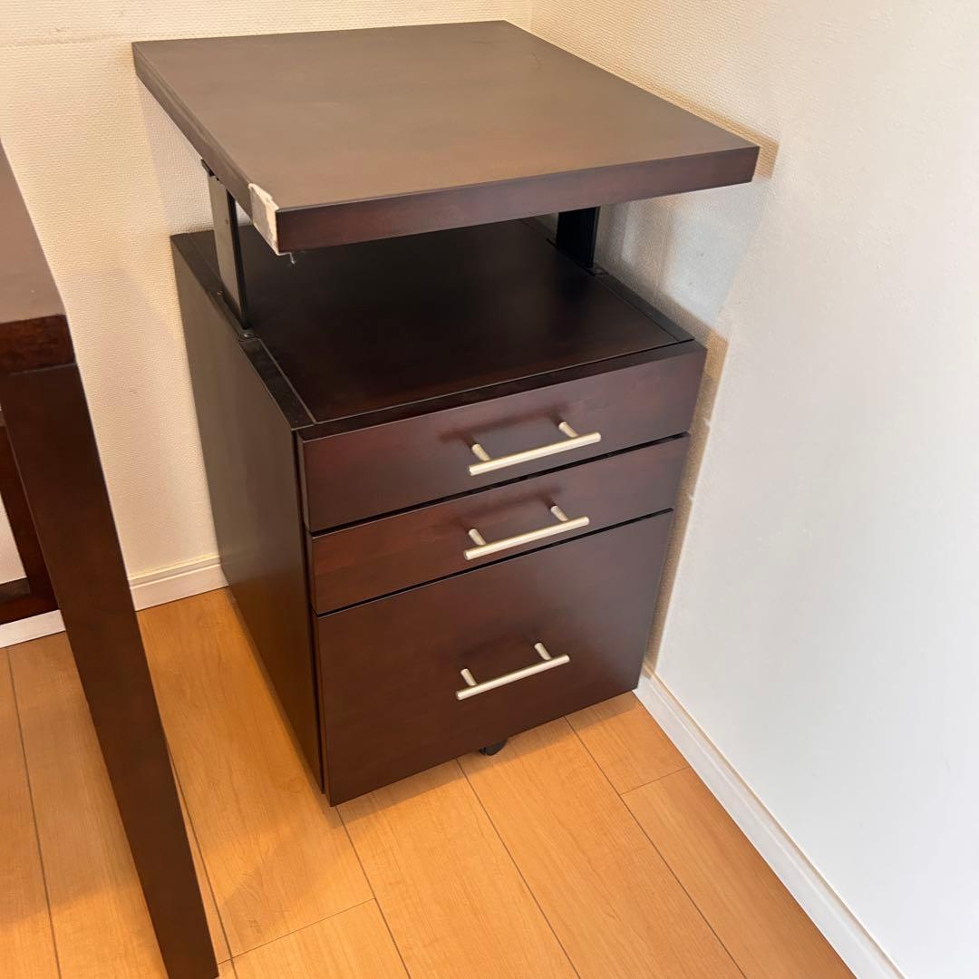 ACTUSダークブラウン木製 サイドテーブル 3引き出し　展示品