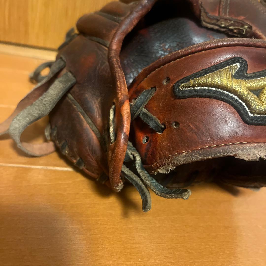 ミズノ 赤野球グローブ