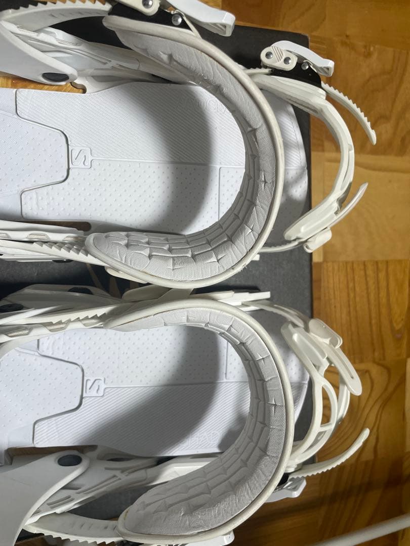 Salomon HOLOGRAM M サイズ