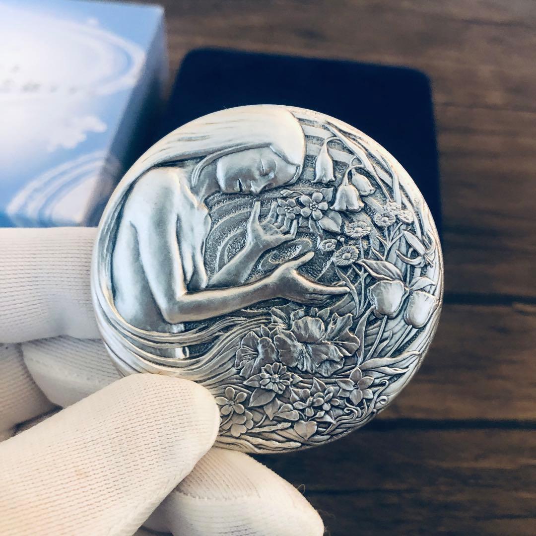 桜の通り抜け 2004年平成16年　御衣黄