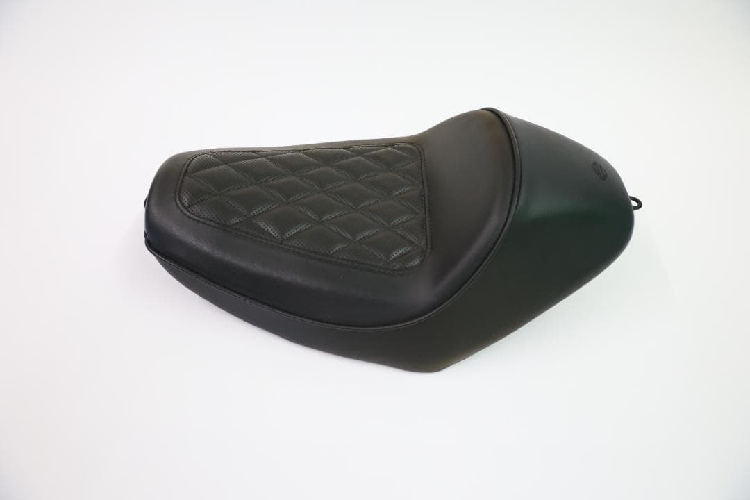 あ*ん様 ハーレー純正　アイアン1200シート