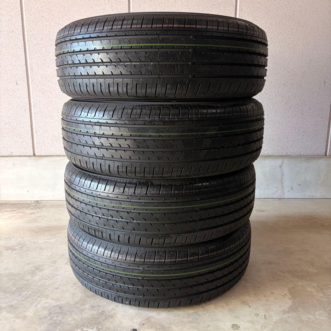 新車外し！25年★アルファード40系純正タイヤ　ヨコハマ　225/60R18★